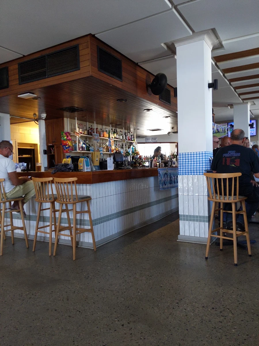 Vibe, Tavern At The Rocks