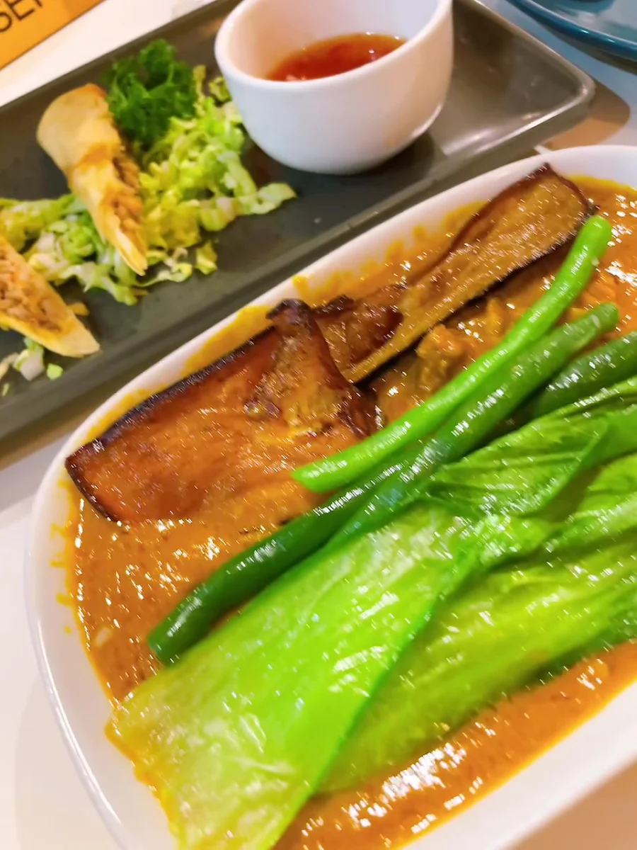 Food & drink photo 2