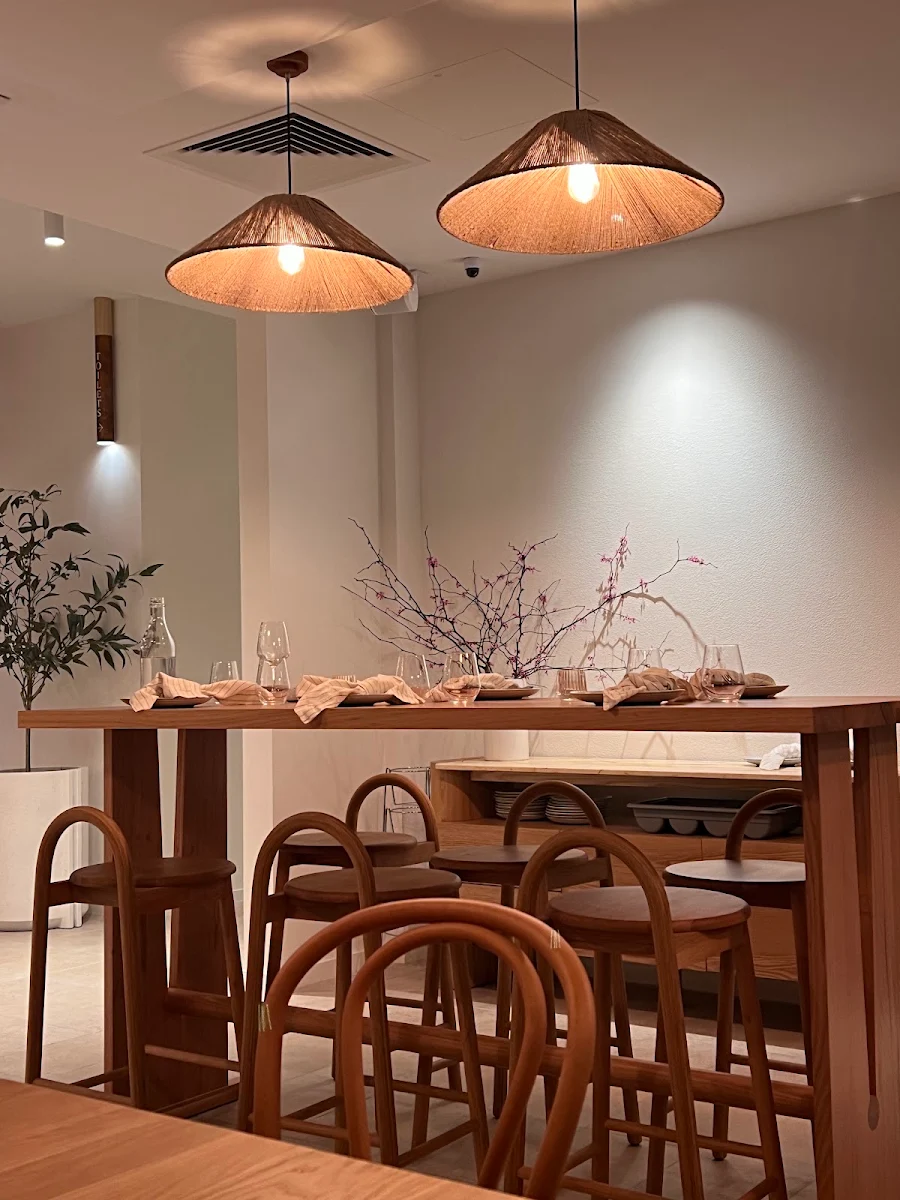 Vibe, Gigi's Restaurant
