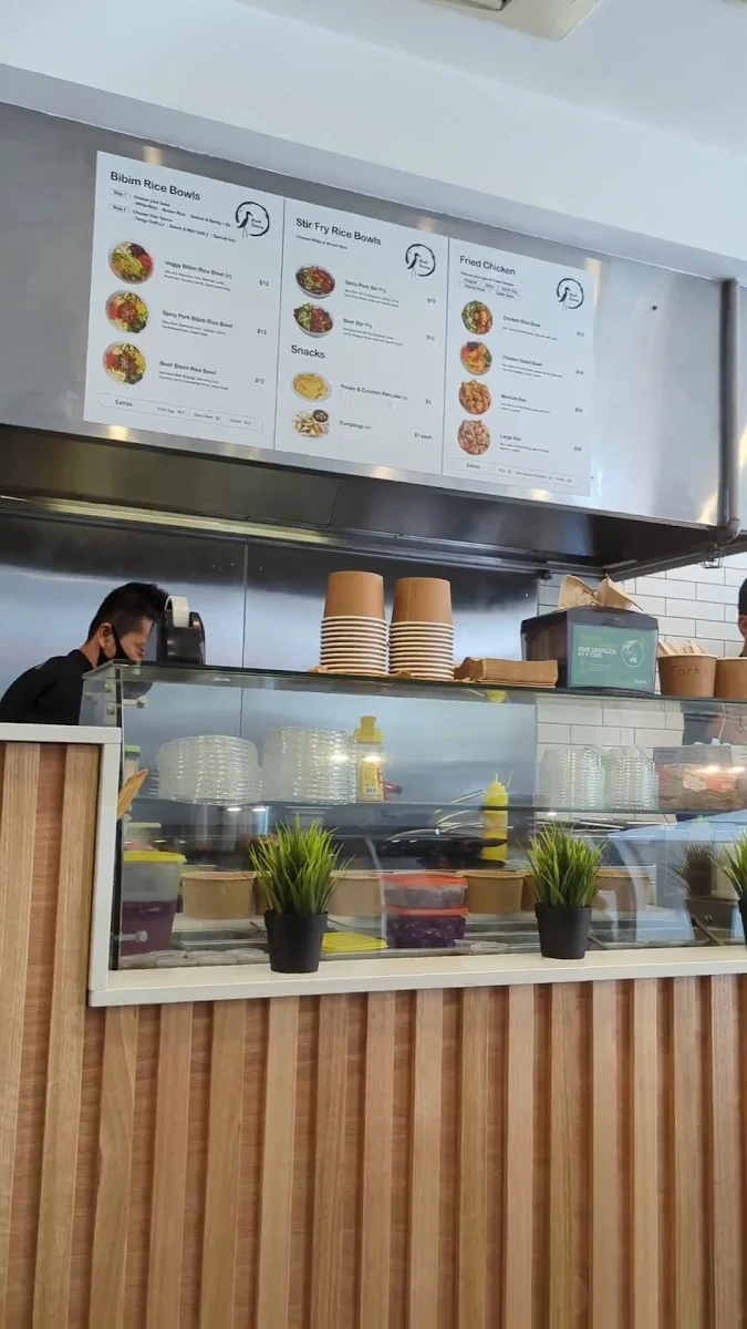 Vibe, Haak Eatery