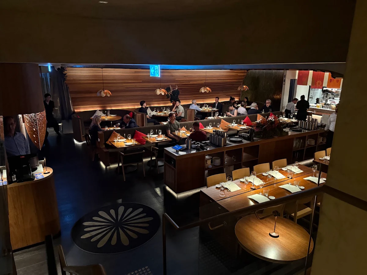 Vibe, Toko Restaurant