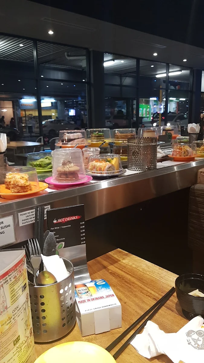 Vibe, Tao Café