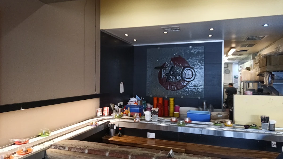Vibe, Tao Café