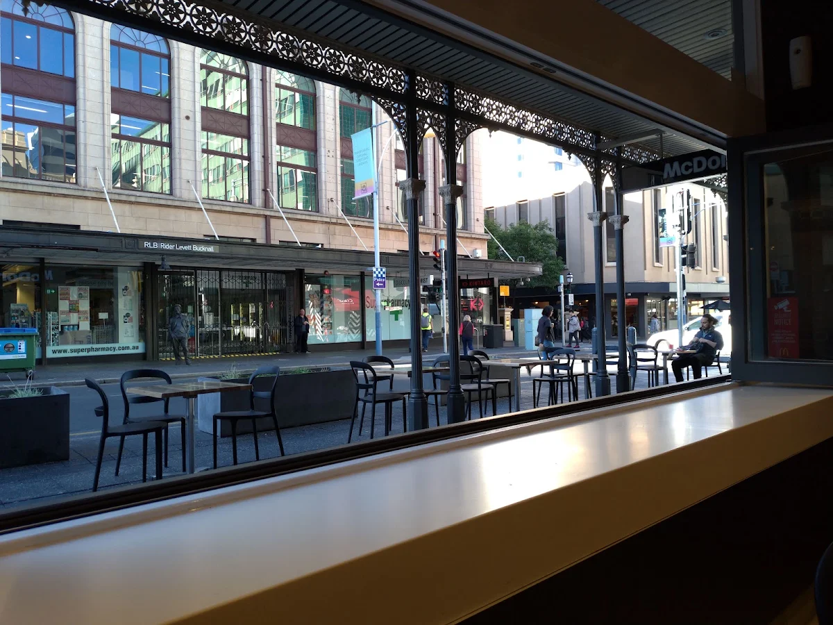 Vibe, McDonald's Hindley Street