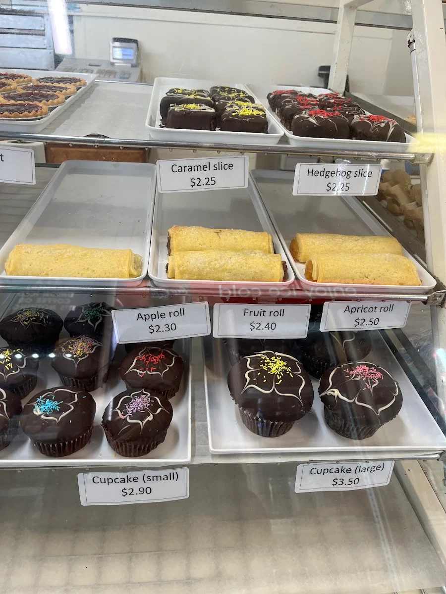 Menu, Hanks Bakery