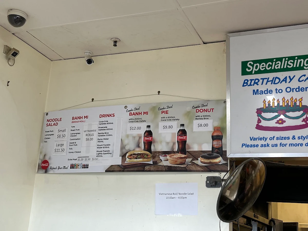 Menu, Hanks Bakery