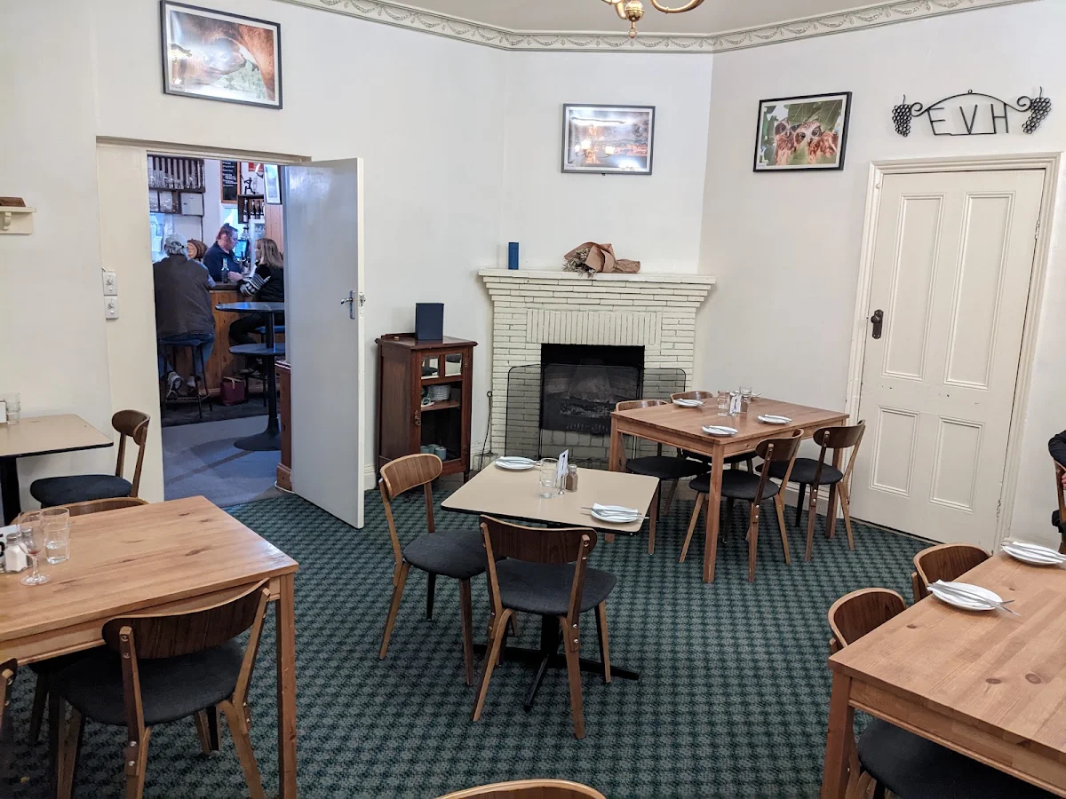 Vibe, Eden Valley Hotel