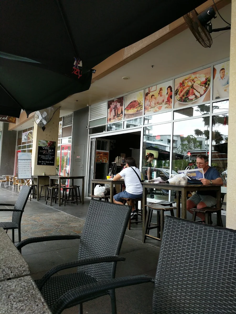 Vibe, Coco Cozy Cafe
