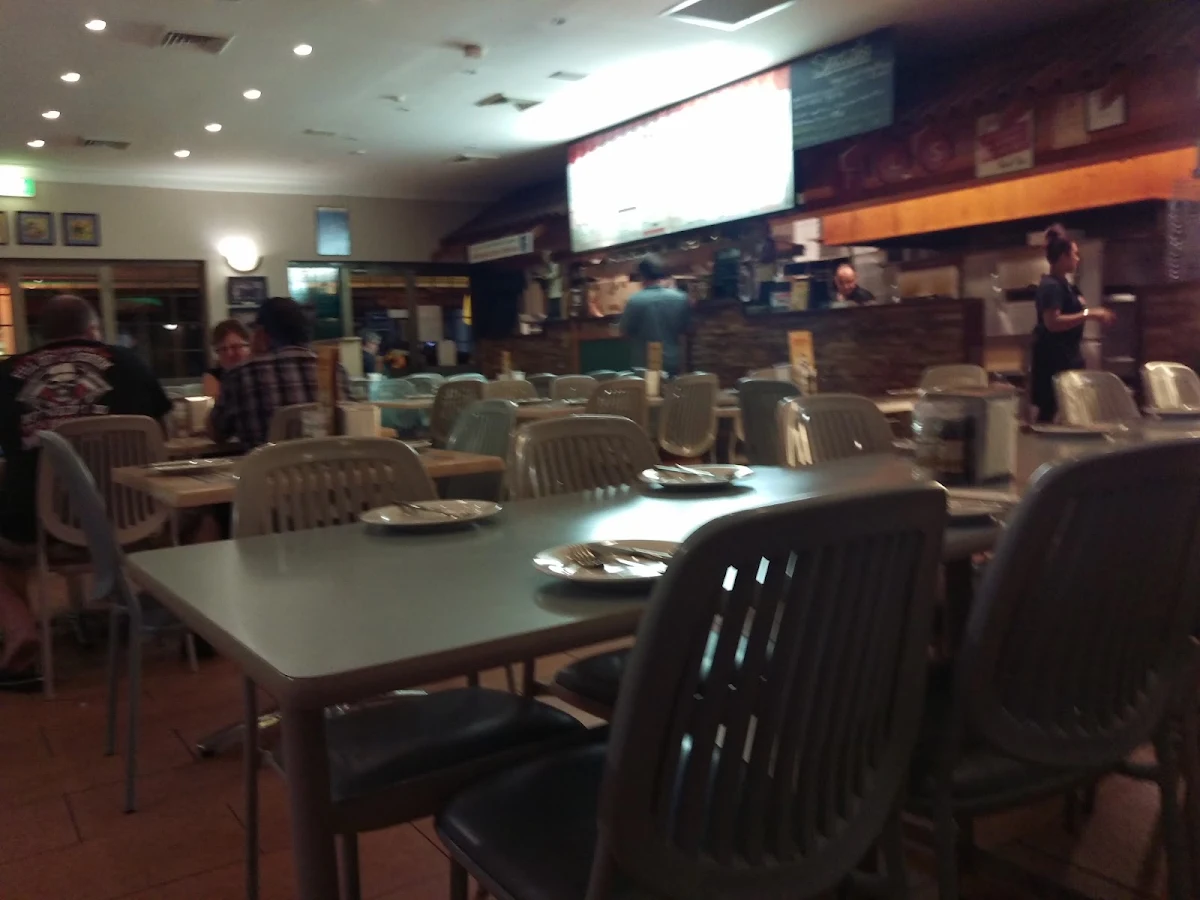 Vibe, Aldo's Pizza Restaurant