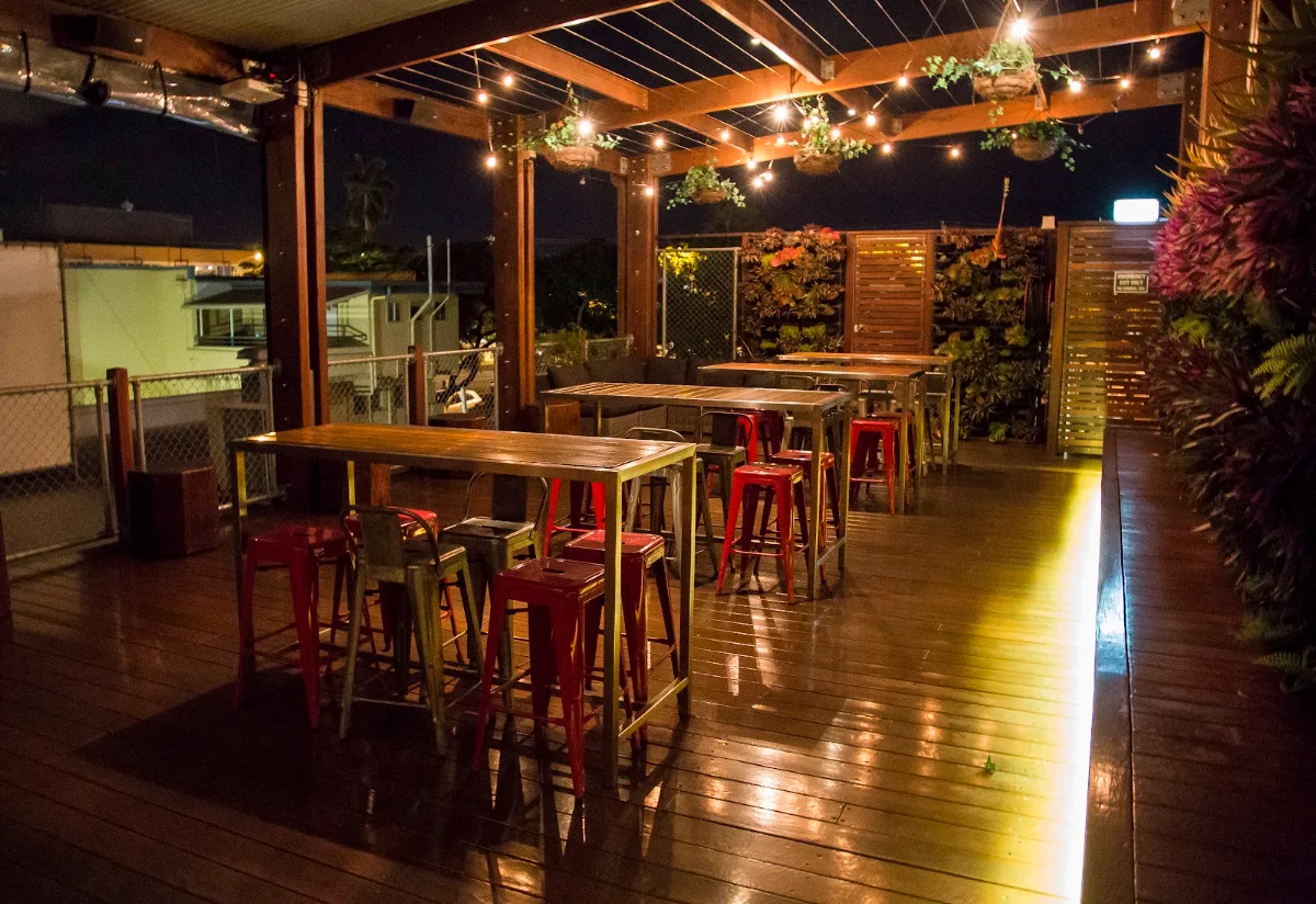Vibe, THE DISPENSARY Coffee · Kitchen · Bar