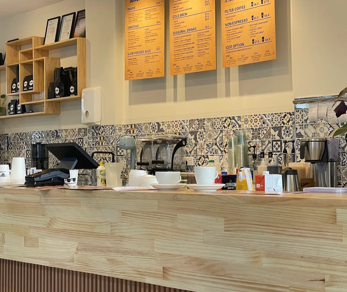 Vibe, THE 2 MEN CAFE - GEELONG