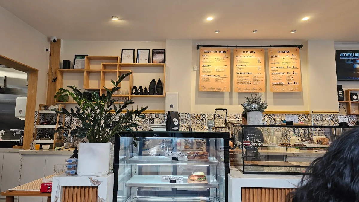 Vibe, THE 2 MEN CAFE - GEELONG