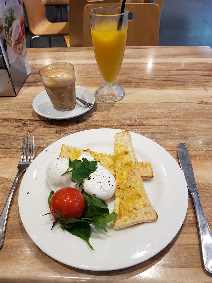 Food & drink, The Coffee Club