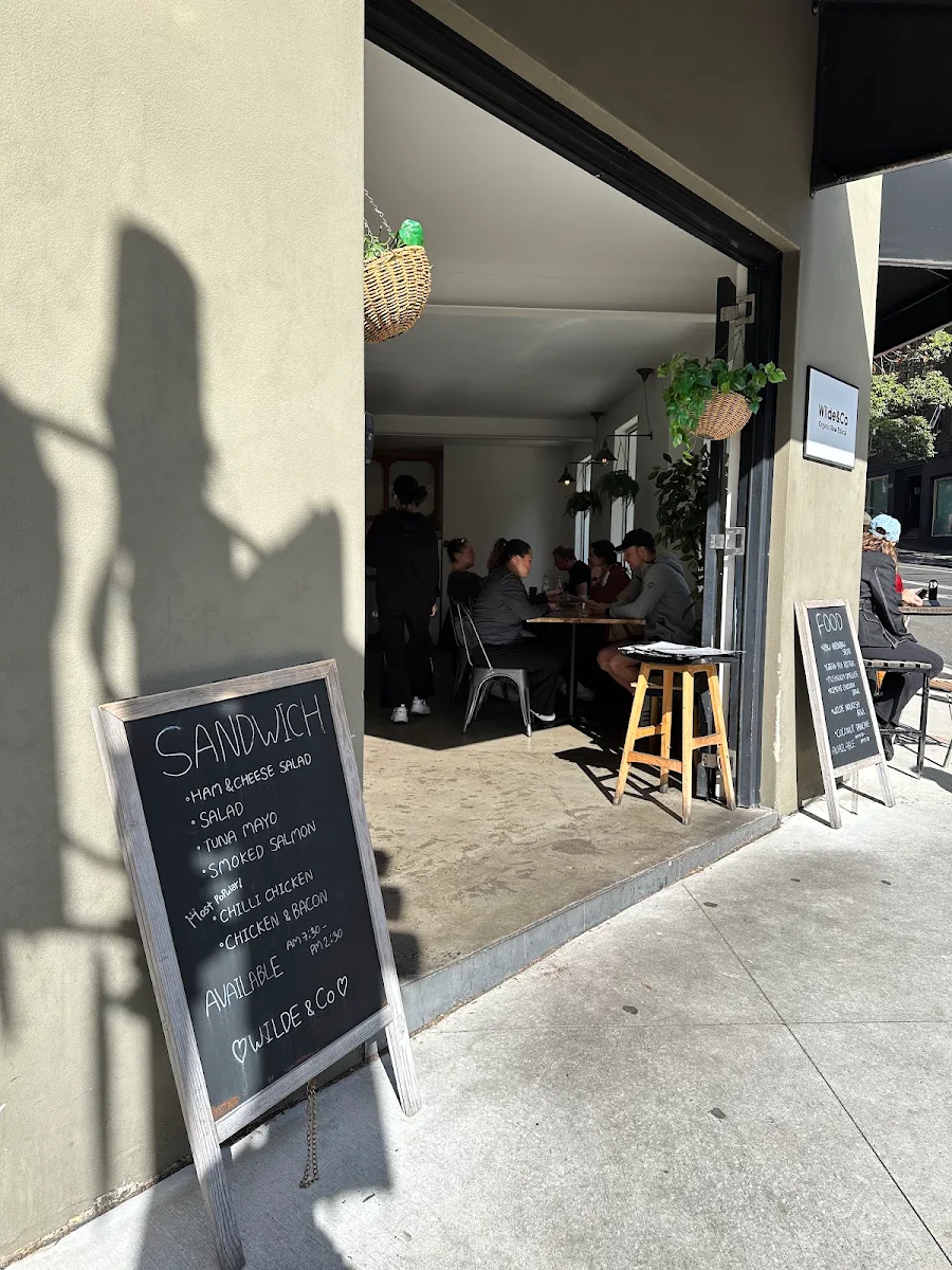 Menu, Wilde and Co