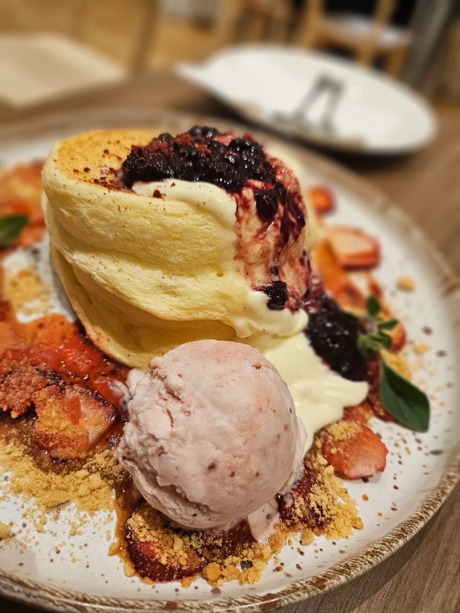 Food & drink, Astonish Café & Dessert