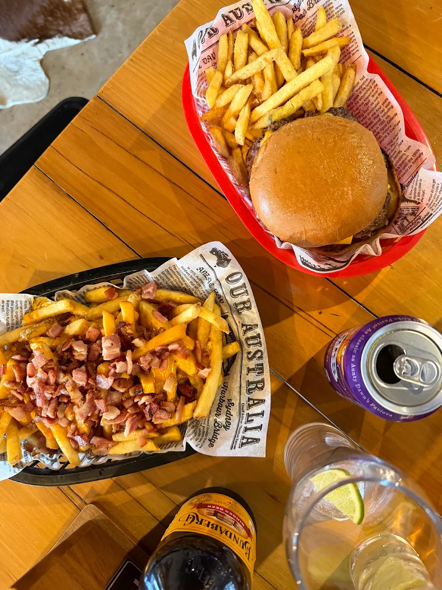 Food & drink, Chute 1 Longreach