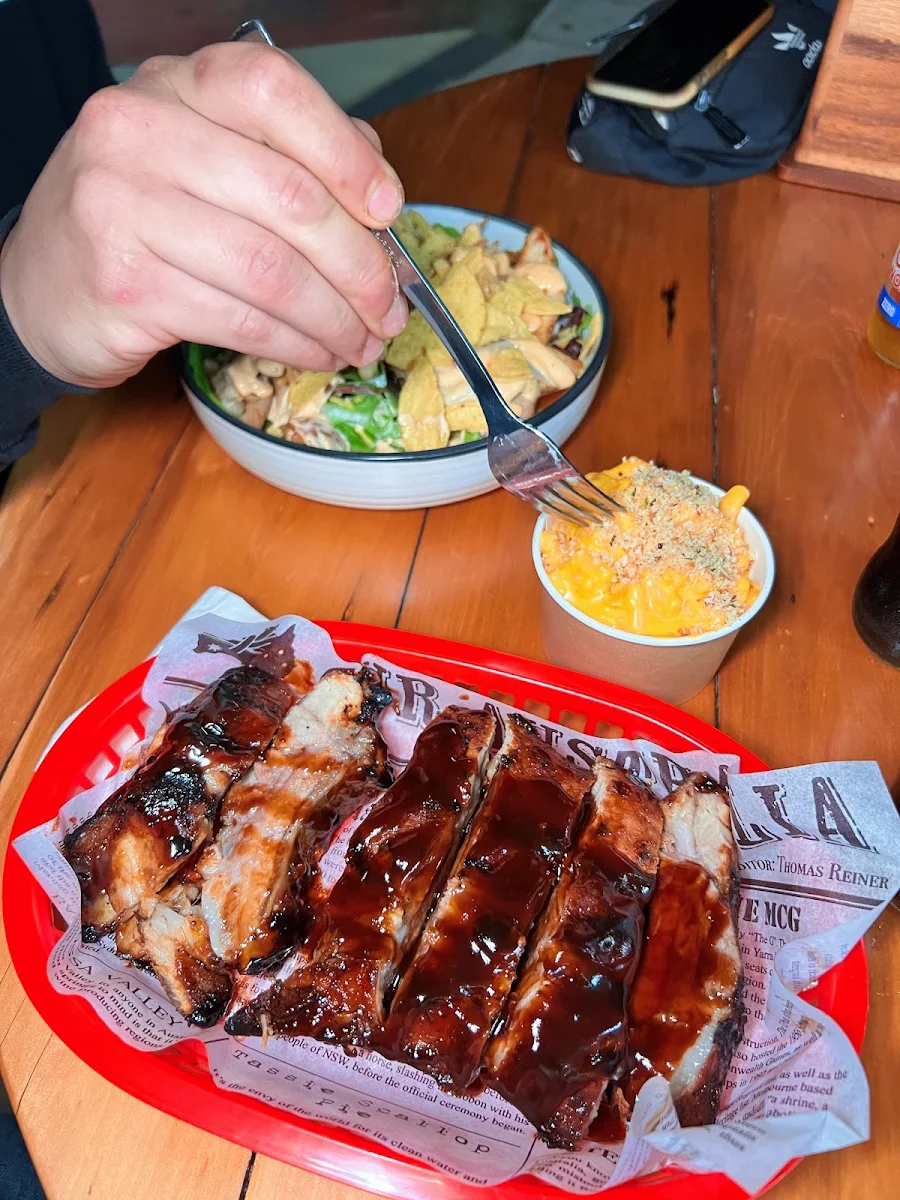 Food & drink, Chute 1 Longreach