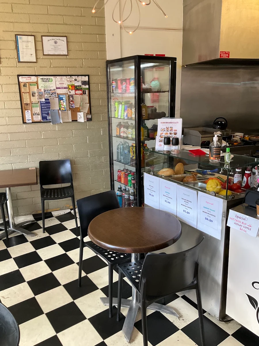 Vibe, 121 STATION CAFÉ