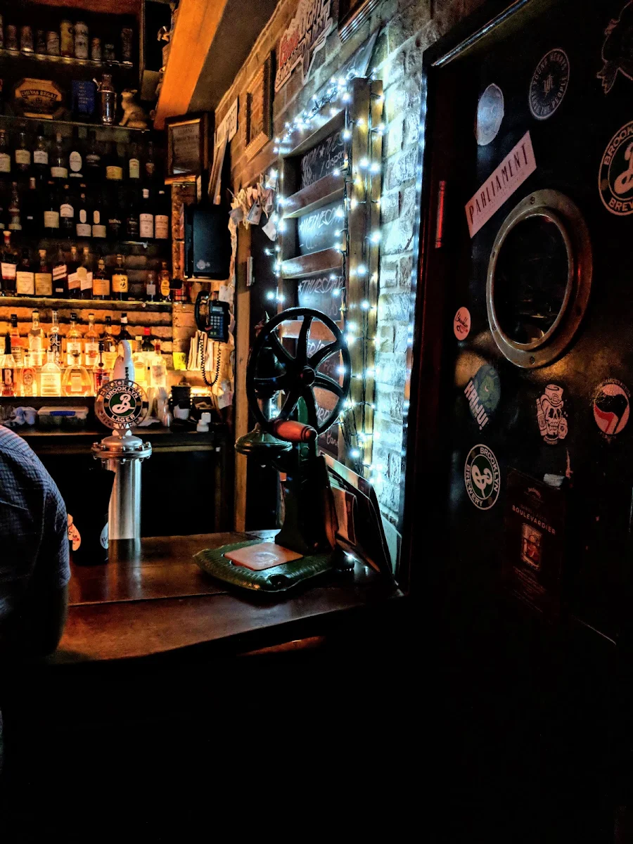 Vibe, Brooklyn Standard