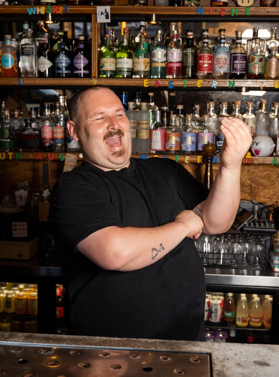 Vibe, Frisk. Small Bar