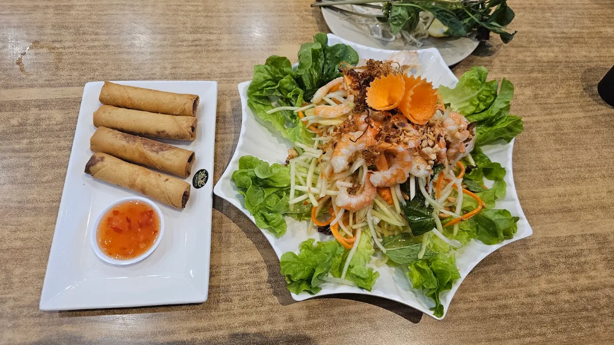 Food & drink, Golden Lotus