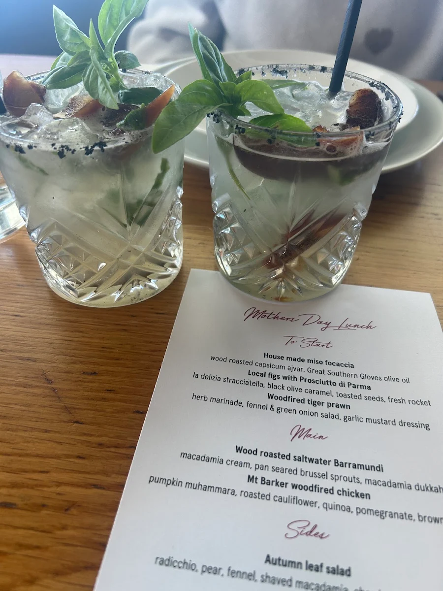 Menu, Bib and Tucker