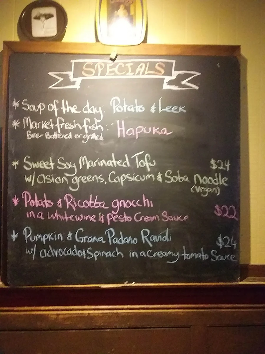 Menu, The Kangaroo Hotel