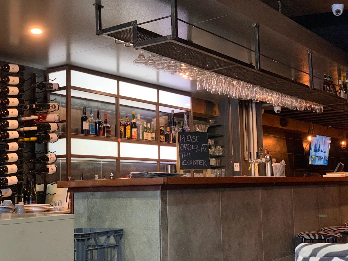 Vibe, Zbar & Restaurant Collaroy Plateau