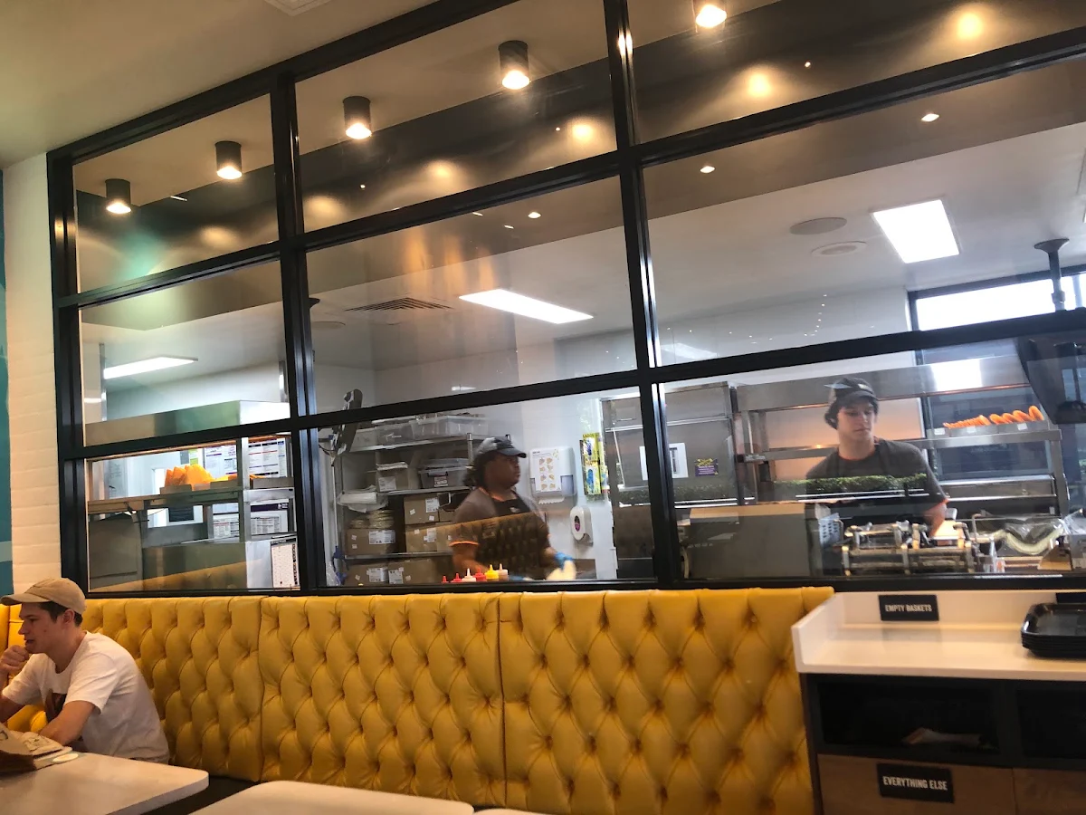 Vibe, Taco Bell Annerley