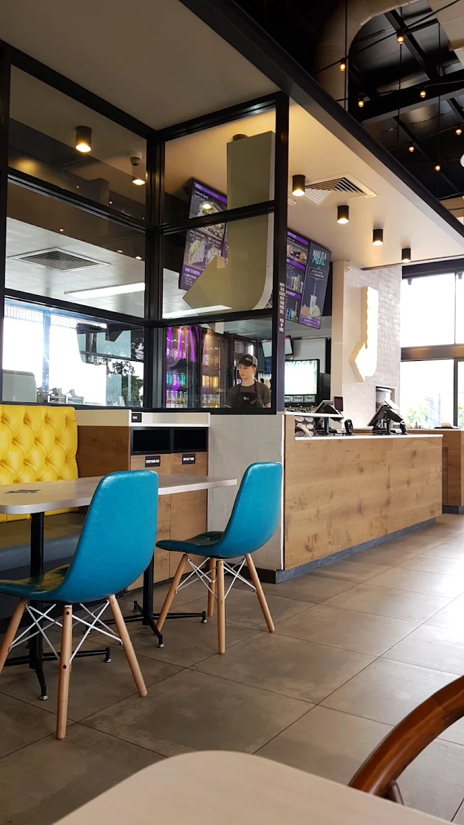 Vibe, Taco Bell Annerley