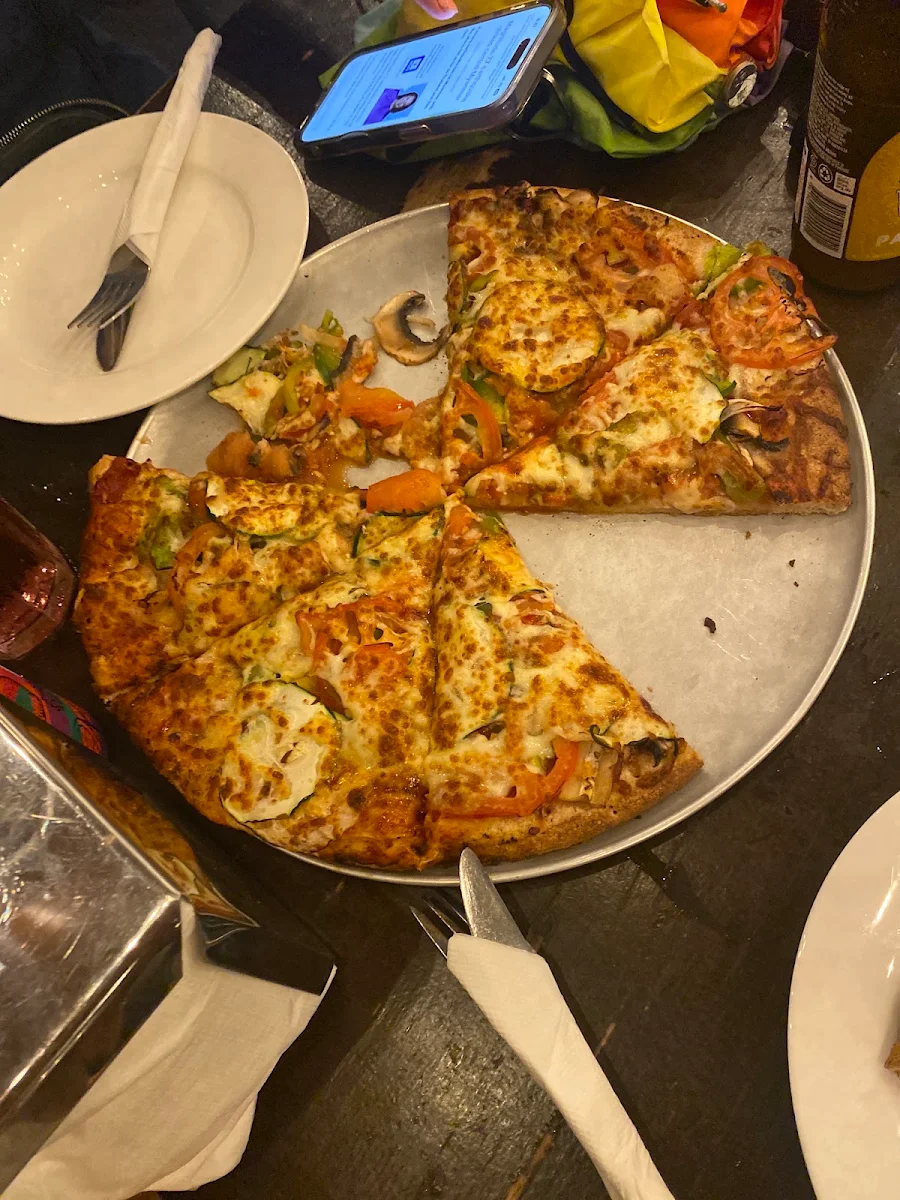 Food & drink, Earth 'n' Sea Pizza