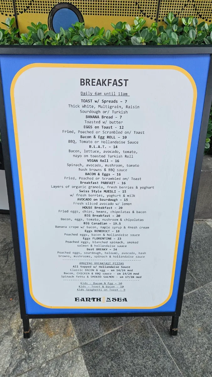 Menu, Earth 'n' Sea Pizza