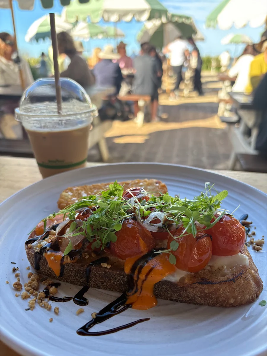 Food & drink, COAST Lighthouse Beach