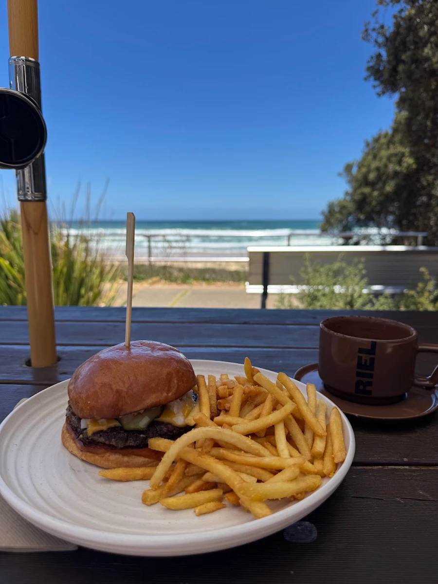 Food & drink, COAST Lighthouse Beach