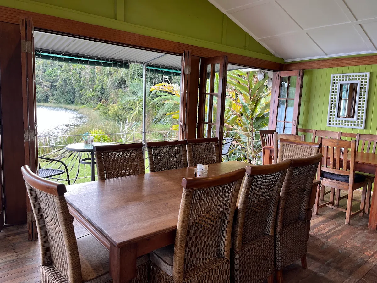 Vibe, Lake Barrine Teahouse