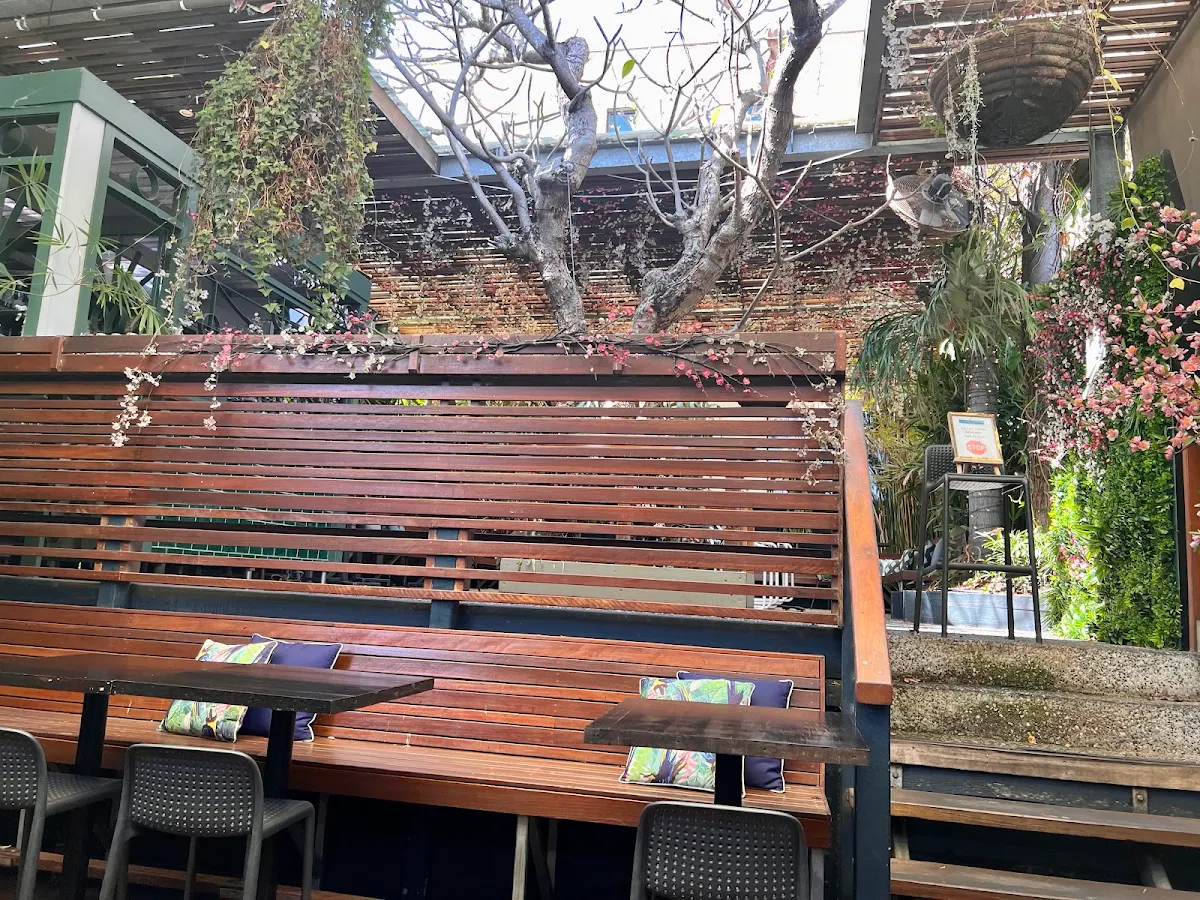 Vibe, Covent Garden - Gin Bar & Restaurant