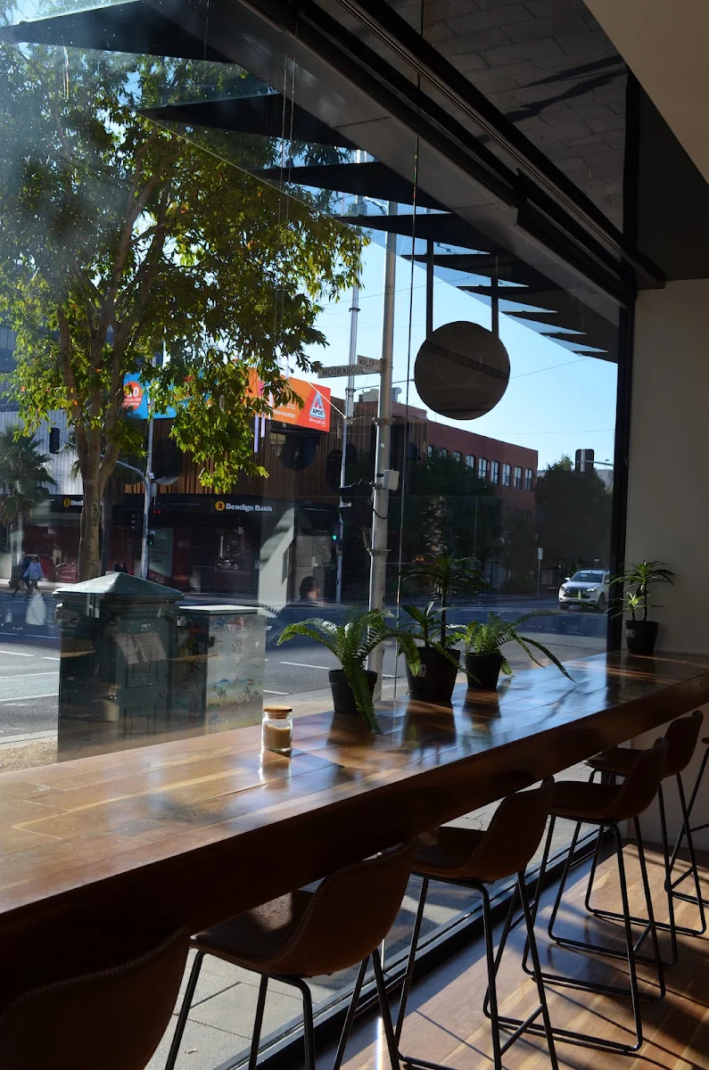 Vibe, Cafe Savvy