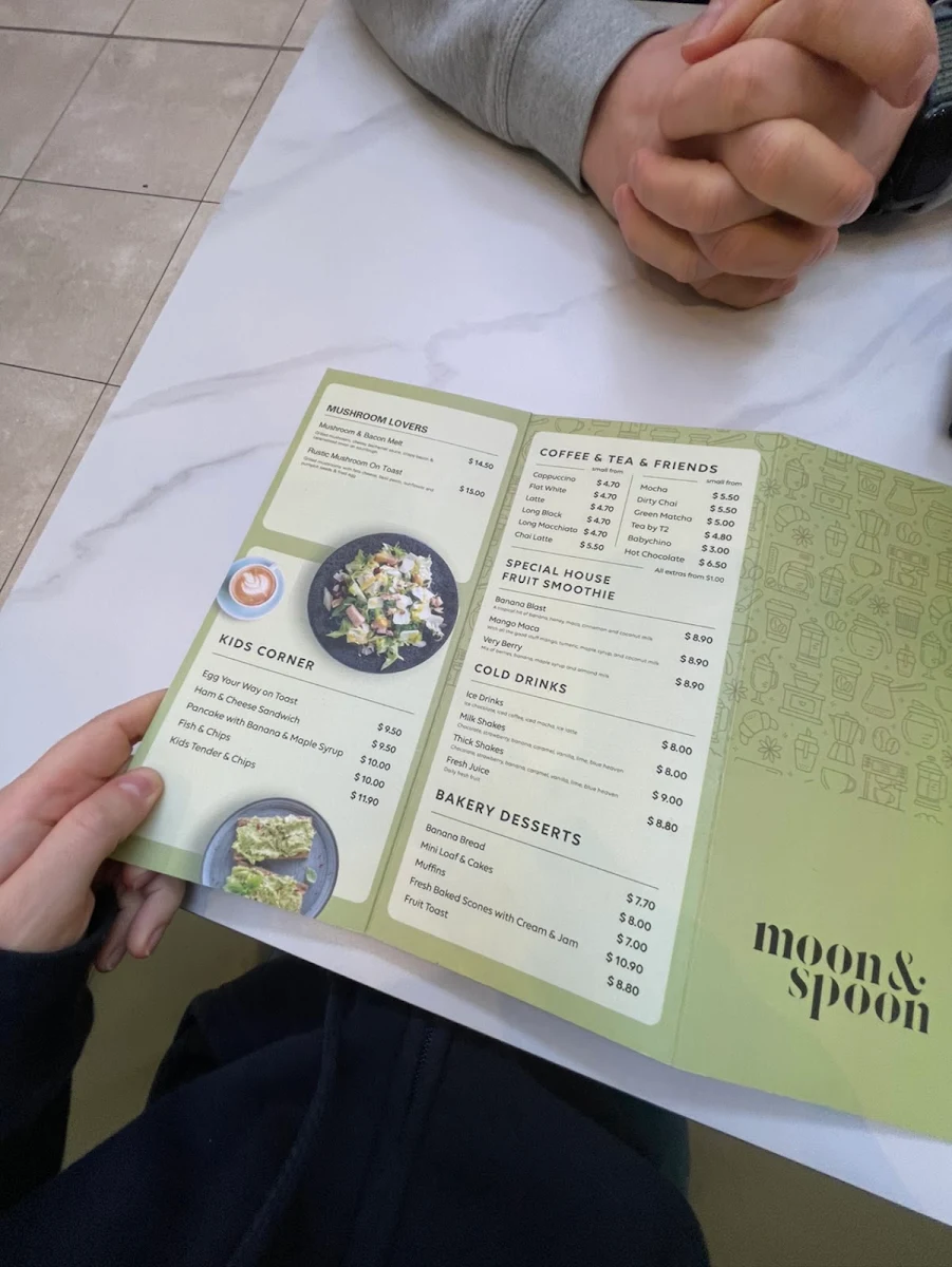 Menu, Moon & spoon Pines
