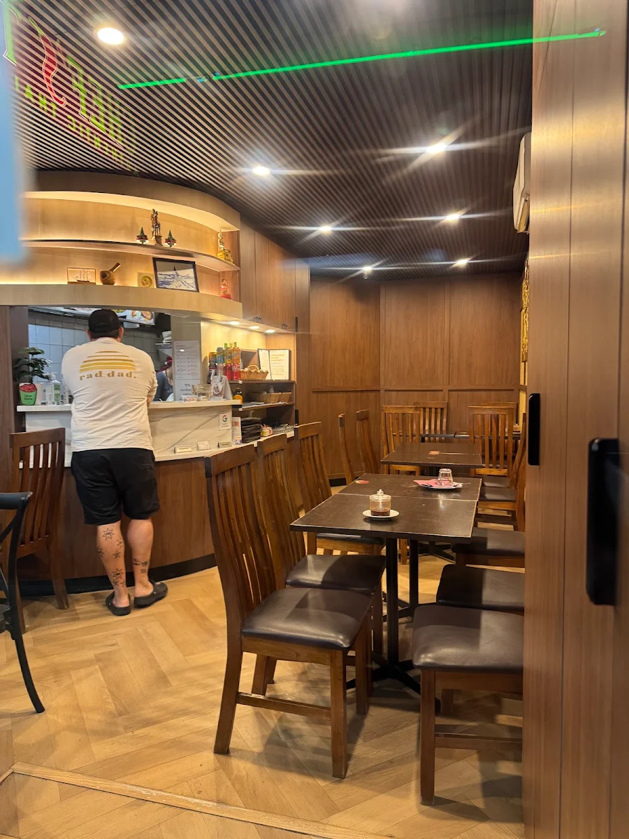 Vibe, Chef's Thai Mitcham