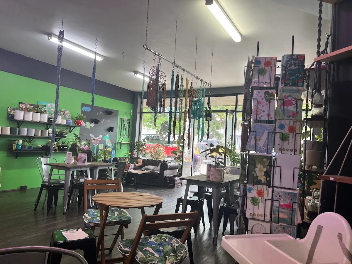 Vibe, That Plant Cafe