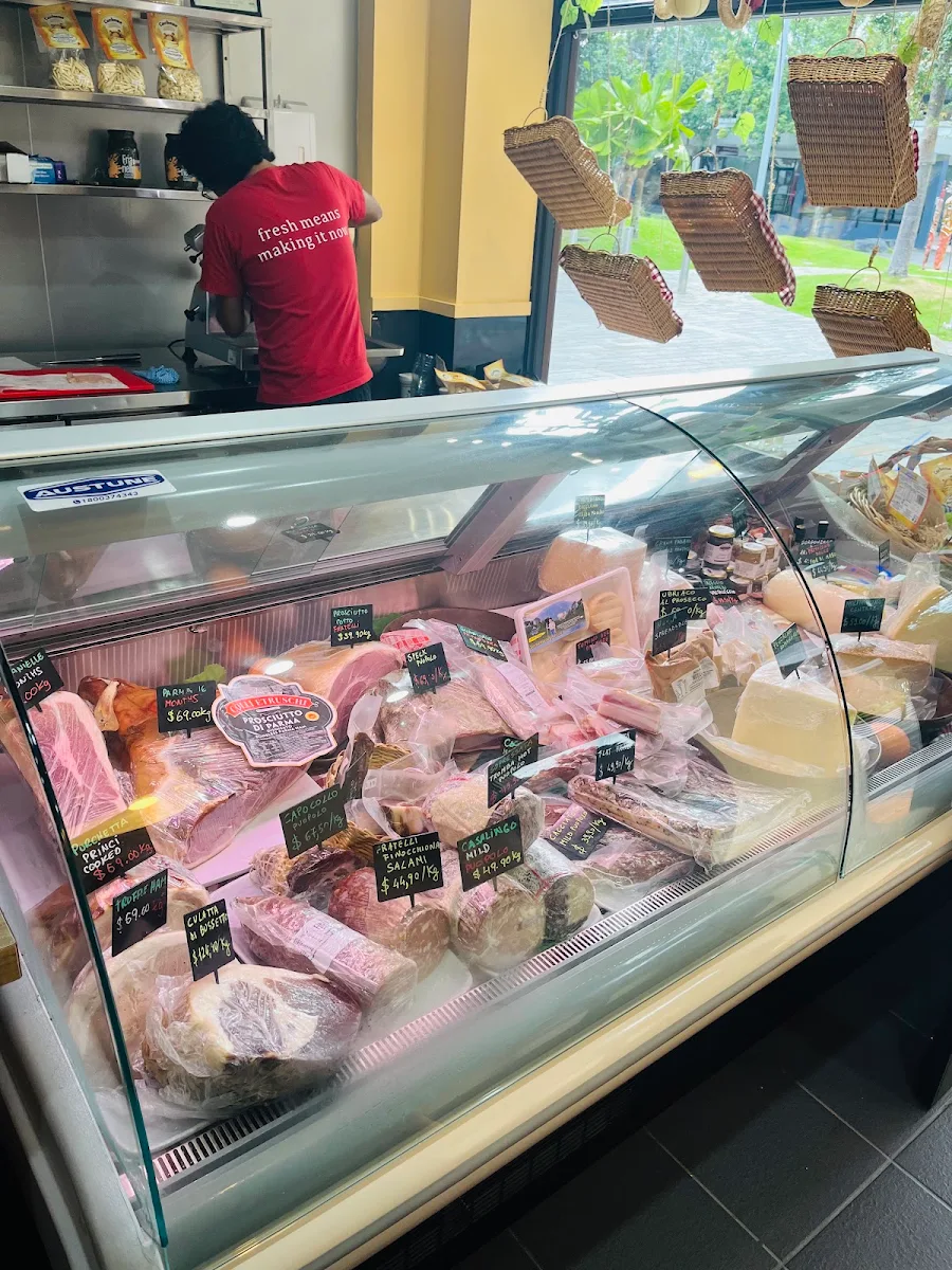 Vibe, Vitalia's Panini & Focacce