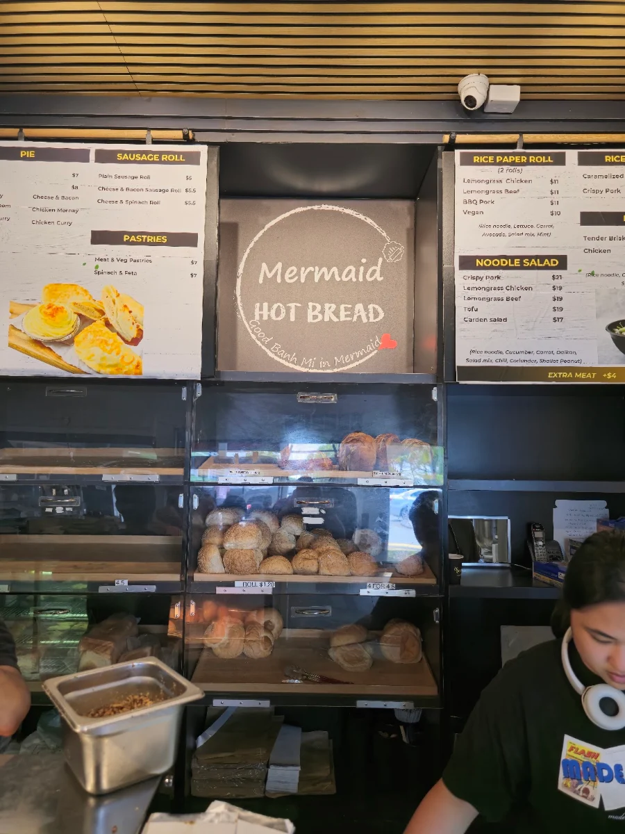 Menu, Mermaid Hot Bread