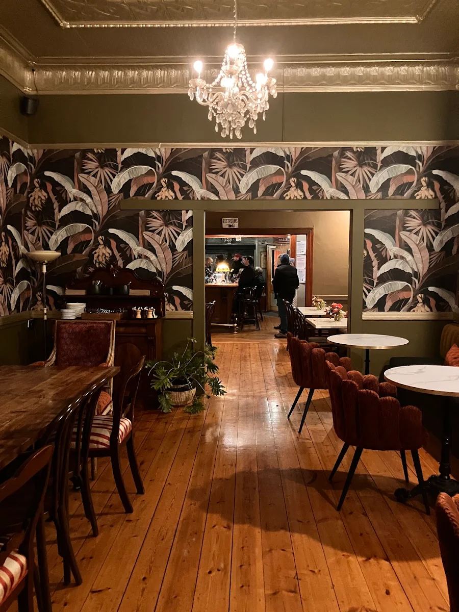 Vibe, The Farmers Arms Daylesford