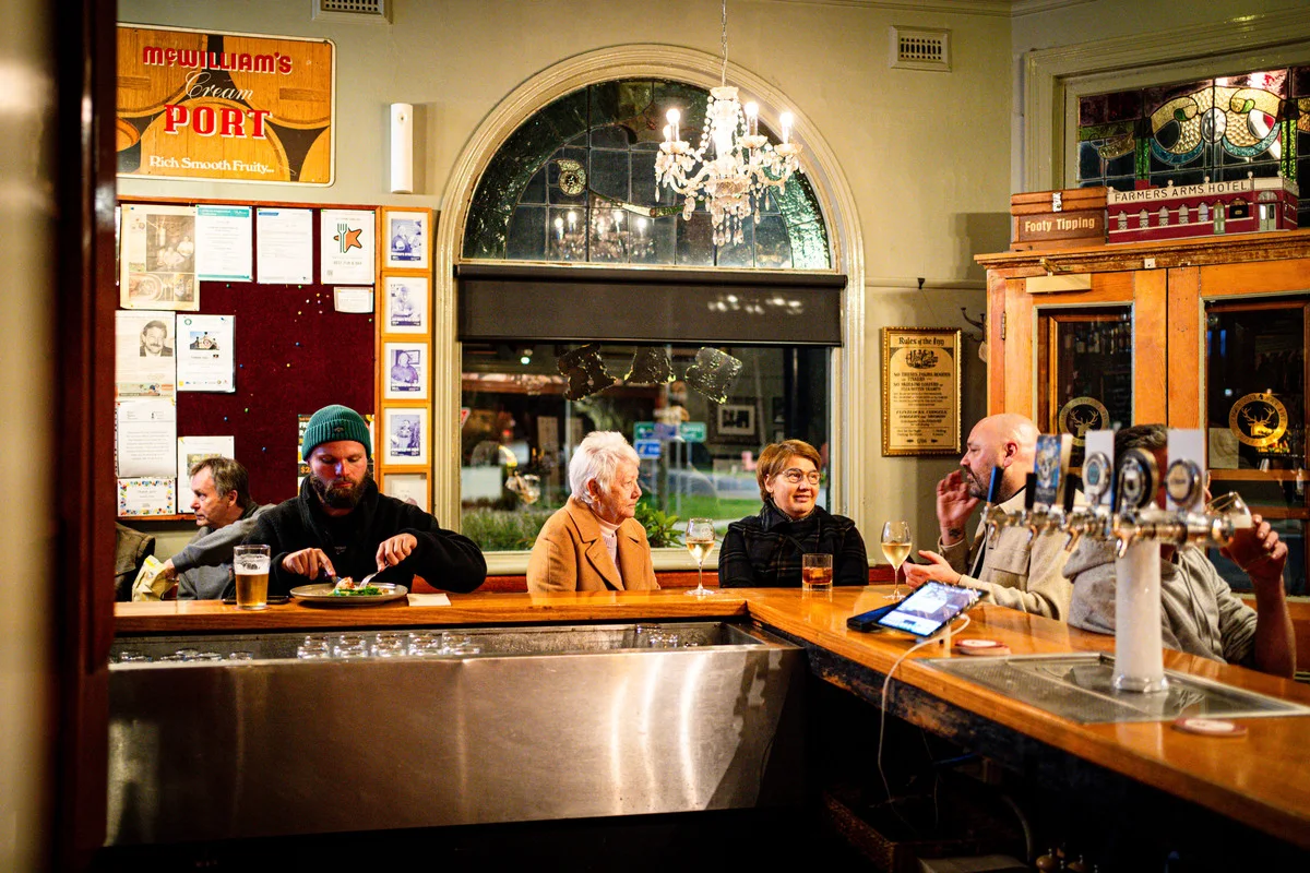 Vibe, The Farmers Arms Daylesford