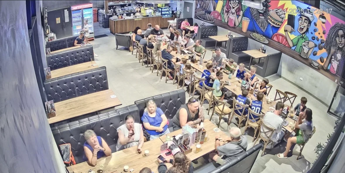 Vibe, Flames Burgers & Grill (Roselea Shopping Centre)