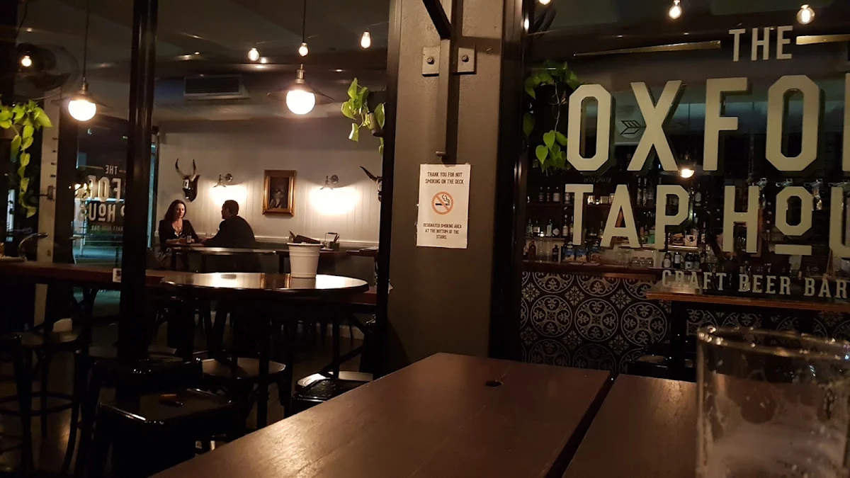 Vibe, Oxford Tap House