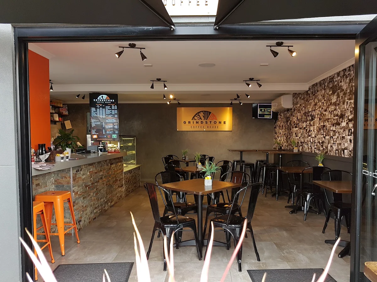 Vibe, Grindstone Coffee House