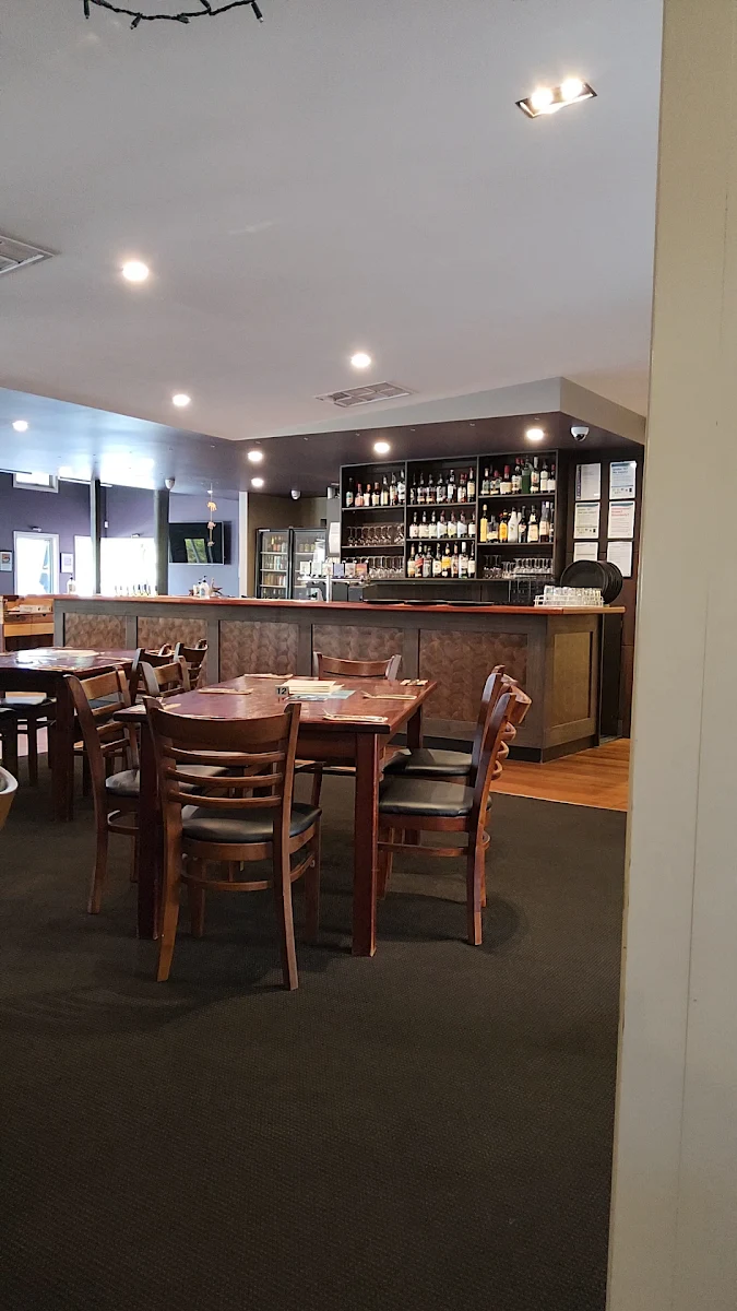 Vibe, Rusty Water Brewery Restaurant & Bar