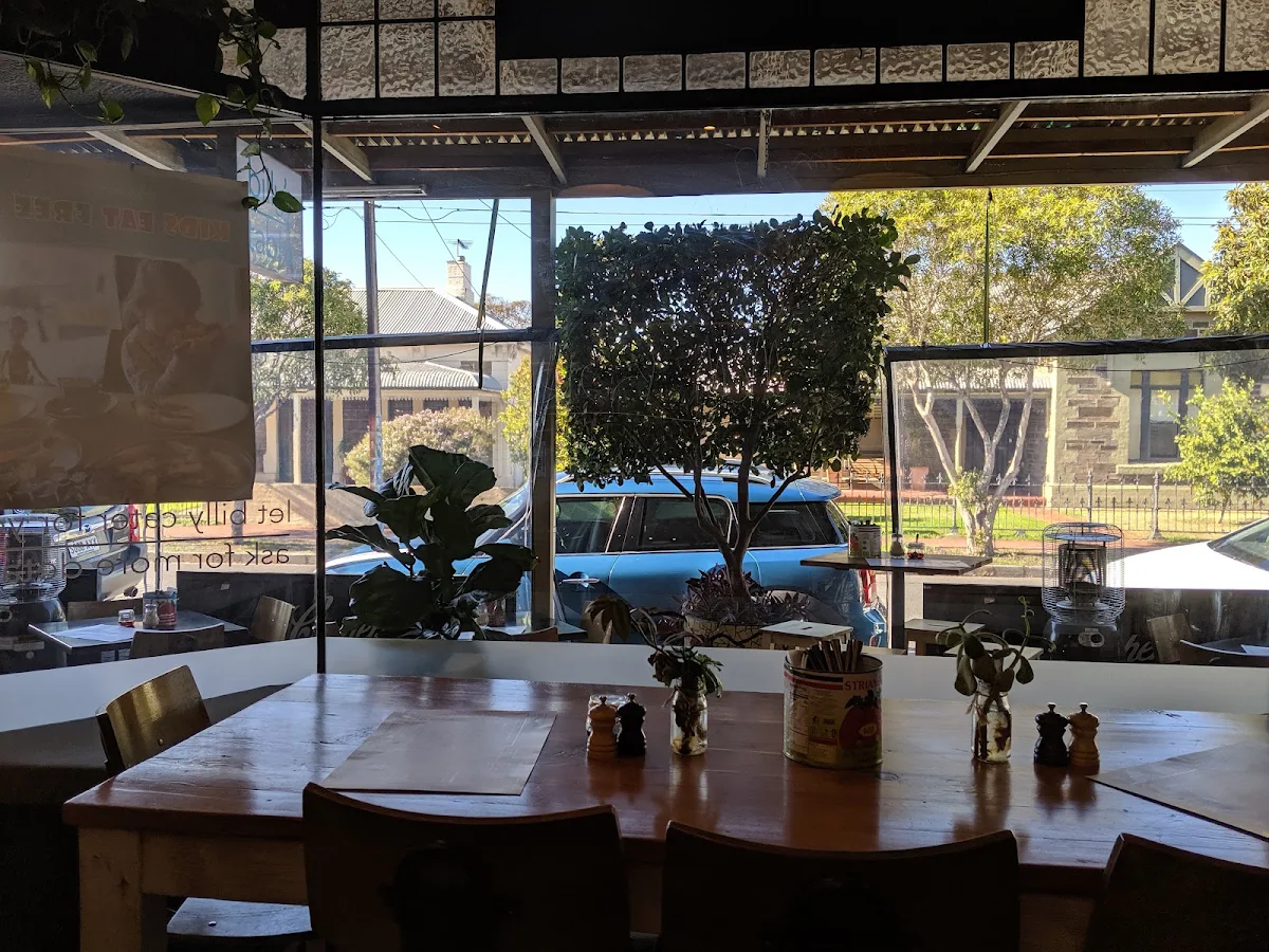 Vibe, Billy's Pizza & Pasta Bar