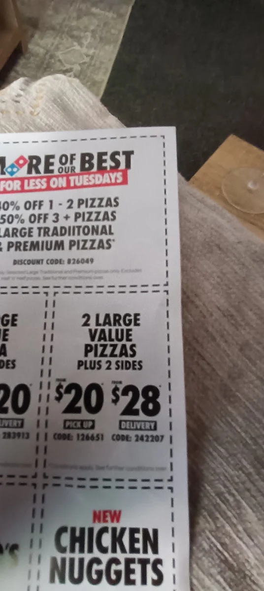 Menu, Domino's Pizza Hollywood Plaza